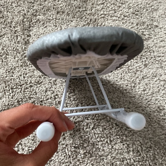 Mini grey and white ironing board - Picture 8 of 15